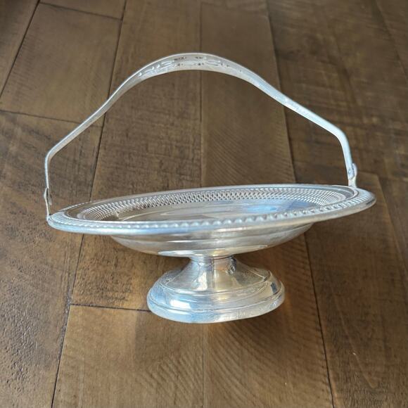 F.B. Rogers Silver Co Vintage Silver on Copper 1913 Basket 6" High with Handle - Picture 3 of 9